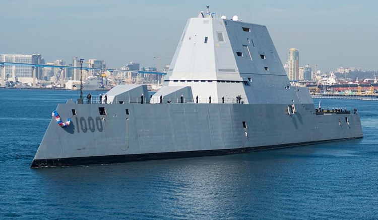 Nejnovější americký torpédoborec Zumwalt se již po několikáté porouchal při zkouškách